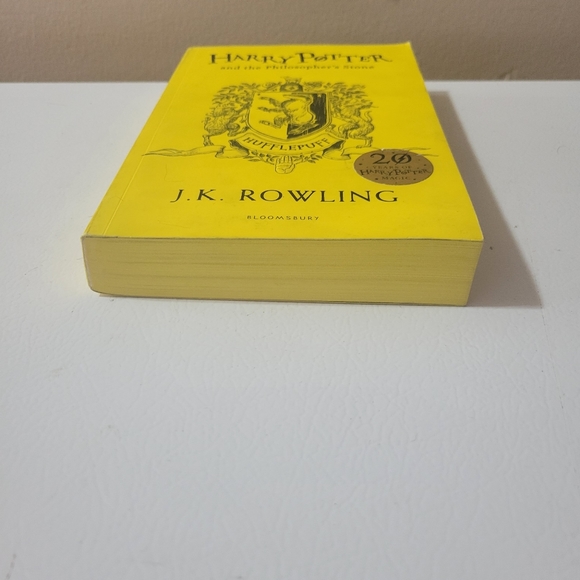 Softcover Harry Potter and The Philosopher Stone - Picture 2 of 5